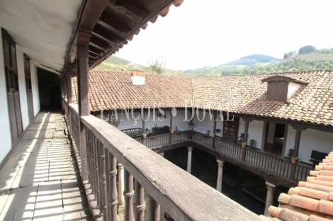 Asturias. Casa palacio en venta siglo XVI. Concejo de Salas. 