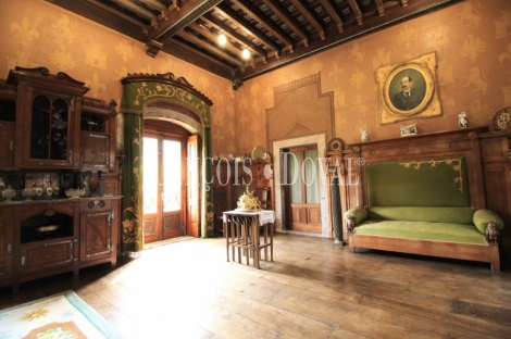 Asturias. Casa palacio en venta siglo XVI. Concejo de Salas. 