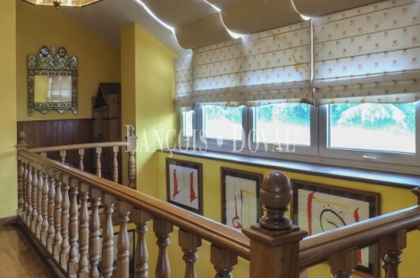 Gijón. Cabueñes. Exclusivo chalet en venta cerca de la costa.