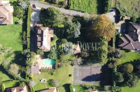 Gijón. Cabueñes. Exclusivo chalet en venta cerca de la costa.