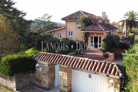 Gijón. Cabueñes. Exclusivo chalet en venta cerca de la costa.