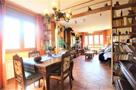 Cangas de Onís. Peruyes. Casa tradicional Asturiana en venta. 