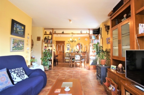 Cangas de Onís. Peruyes. Casa tradicional Asturiana en venta. 