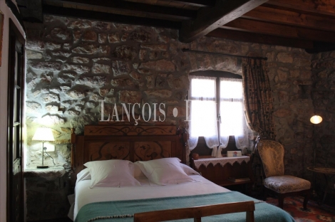 Peñamellera Alevia. Hotel con encanto en venta. Tradicional Casona Asturiana
