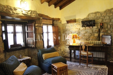 Peñamellera Alevia. Hotel con encanto en venta. Tradicional Casona Asturiana