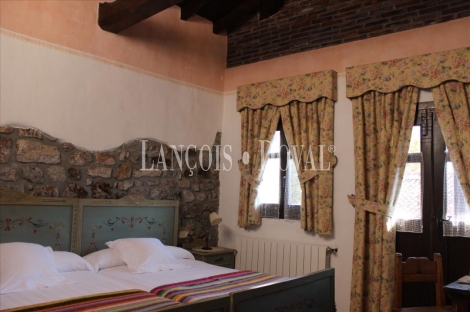 Peñamellera Alevia. Hotel con encanto en venta. Tradicional Casona Asturiana