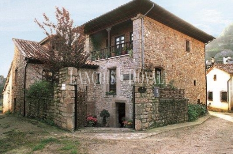 Peñamellera Alevia. Hotel con encanto en venta. Tradicional Casona Asturiana