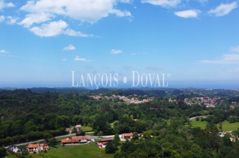  Llanes. La Pereda. Exclusivo Chalet de diseño en venta con vistas a la montaña.