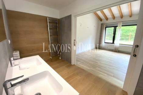  Llanes. La Pereda. Exclusivo Chalet de diseño en venta con vistas a la montaña.