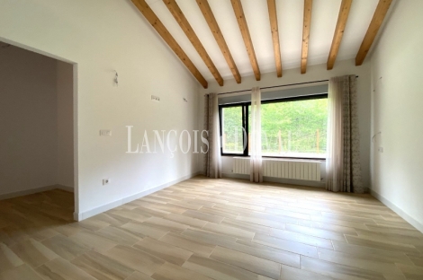  Llanes. La Pereda. Exclusivo Chalet de diseño en venta con vistas a la montaña.