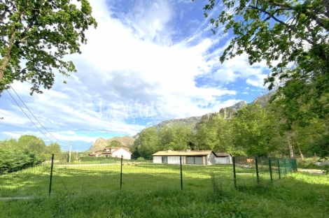  Llanes. La Pereda. Exclusivo Chalet de diseño en venta con vistas a la montaña.