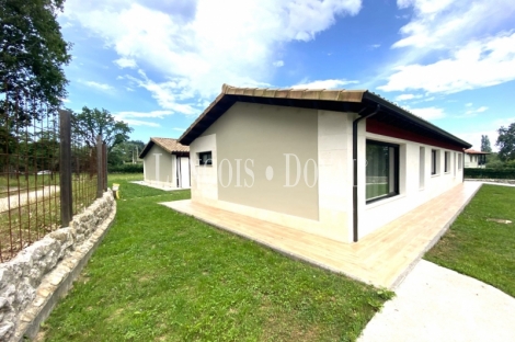  Llanes. La Pereda. Exclusivo Chalet de diseño en venta con vistas a la montaña.