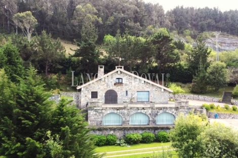 Llanes. Buelna. Asturias. Exclusiva Casa en venta con vistas panorámicas al mar.