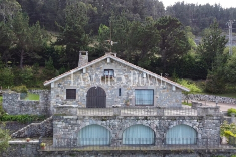 Llanes. Buelna. Asturias. Exclusiva Casa en venta con vistas panorámicas al mar.