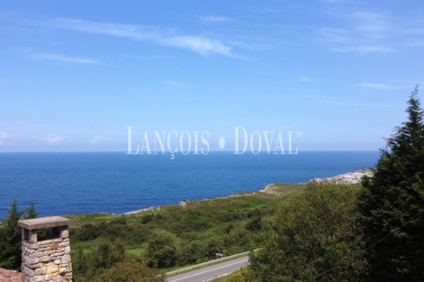 Llanes. Buelna. Asturias. Exclusiva Casa en venta con vistas panorámicas al mar.