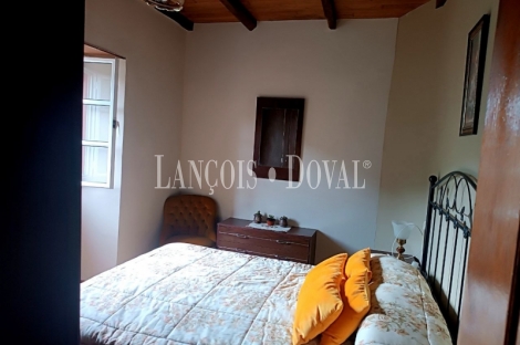 Taramundi. Venta casa Rústica reformada con vistas a la montaña