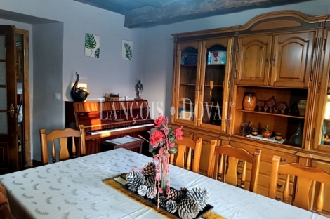 Taramundi. Venta casa Rústica reformada con vistas a la montaña