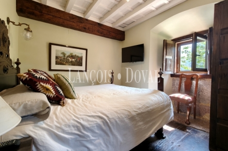 Asturias. Proaza. Singular casa señorial medieval en venta. 