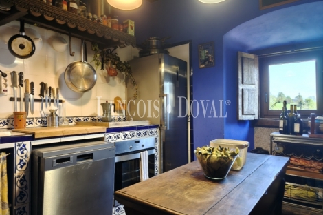 Asturias. Proaza. Singular casa señorial medieval en venta. 