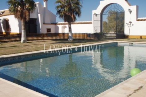 Puebla de Cazalla. Sevilla Cortijo y finca en venta