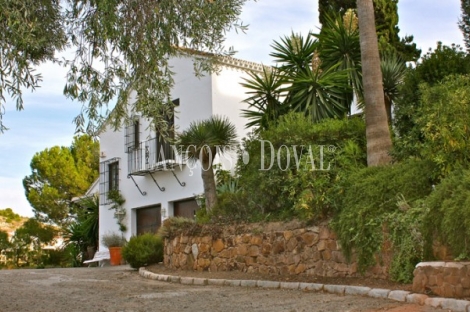 Golf El Candado Malaga. Exclusiva villa en venta