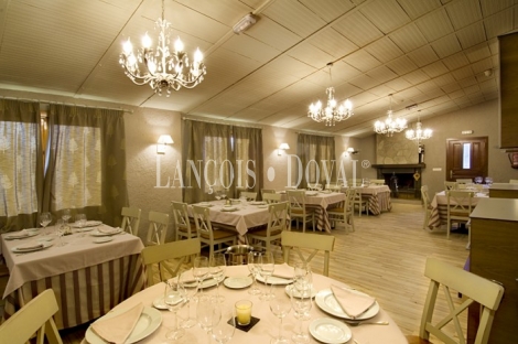 Monzón. Huesca. Hotel con encanto en venta 