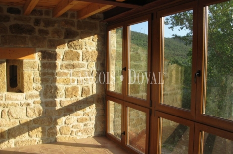 Rasgada. Valderredible. Cantabria. Casa rectoral en venta.