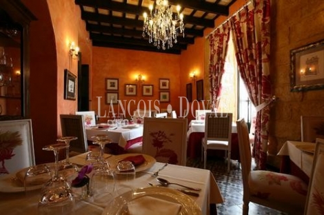 Osuna. Sevilla. Restaurante. Hotel con encanto en venta.