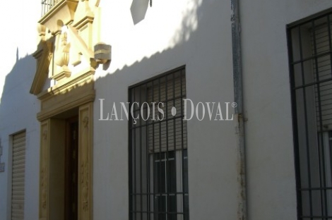 Córdoba. Casa señorial en venta ideal negocio o despachos.