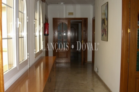 Córdoba. Casa señorial en venta ideal negocio o despachos.