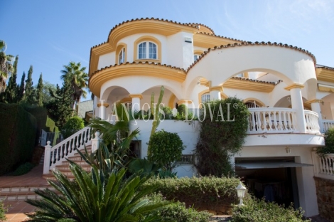 Benalmádena Costa. Málaga. Hacienda Torrequebrada. Villa de lujo en venta.