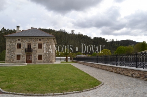 Ourol. Lugo. Casa señorial en venta.