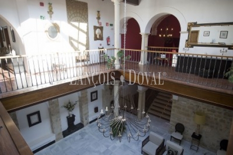 Úbeda. Jaén. Hotel con encanto y restaurante en venta.