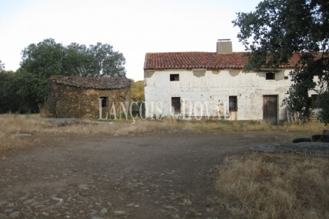 Garciaz. Cáceres. Dehesa coto de caza en venta