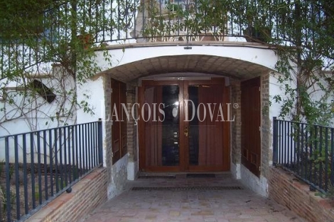 La Cañada. Valencia. Casa modernista en venta.