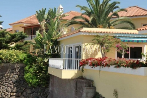 Los Realejos. Tenerife. Villa y finca en venta.