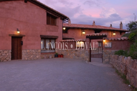 Tramacastilla. Teruel. Hotel rural en venta.