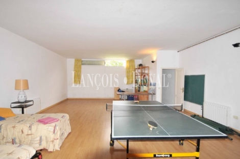 Palma De Mallorca. Chalet adosado en venta.