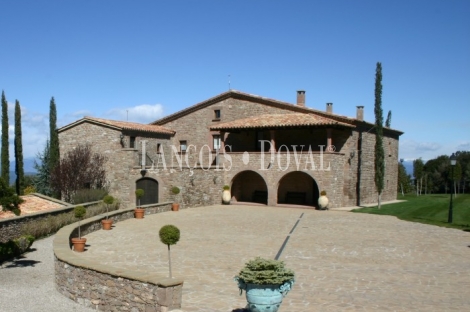 L´Estany, Barcelona. Finca y masía en venta.