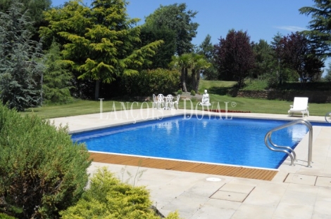 L´Estany, Barcelona. Finca y masía en venta.
