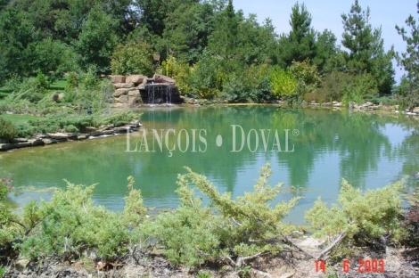 L´Estany, Barcelona. Finca y masía en venta.