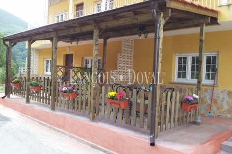 Valle del Narcea. Grado. Asturias. Hotel balneario en Venta