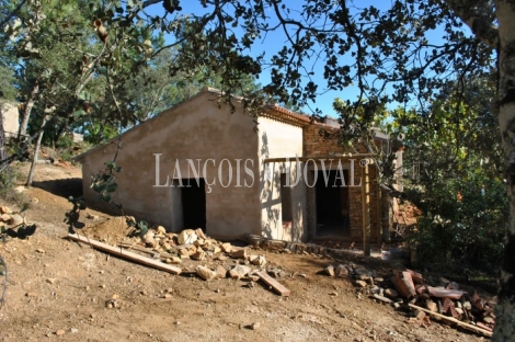 Santa Ana la Real. Huelva. Finca en venta con proyecto de turismo rural.