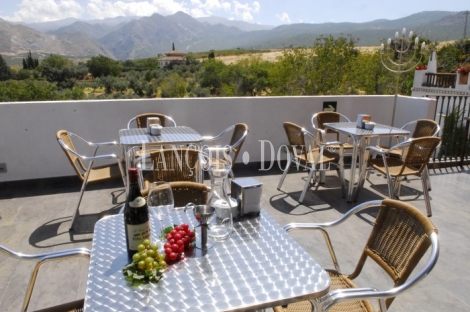 Dílar. Granada. Hotel rural restaurante en venta.