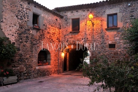  Baix Empordá. Girona. Hotel con encanto en venta.