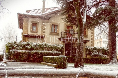 Pamplona. Iruña. Navarra. Casa señorial en venta.