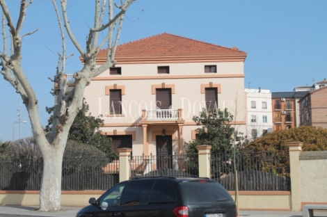 Monzón. Huesca. Aragón. Casa señorial en venta.