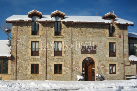 Quintanaentello. Burgos. Castilla León. Hotel rural en venta.