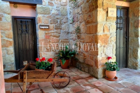 Casa rural en venta. Fuentes de Rubielos. Teruel.