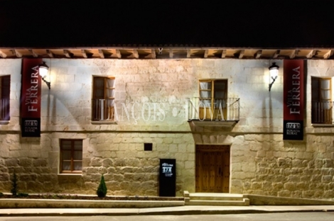 Hotel con encanto y restaurante en venta. Herrera de Valdecañas. Palencia.